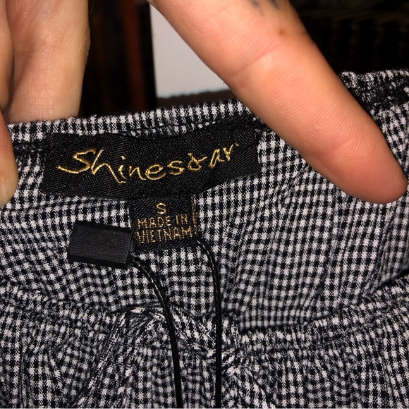 Shinestar | Ruched Cropped Cami | Black & White - Picture 4 of 5